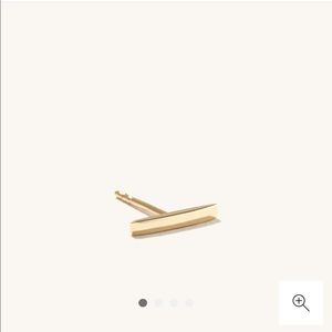 Mejuri Single Bar Stud